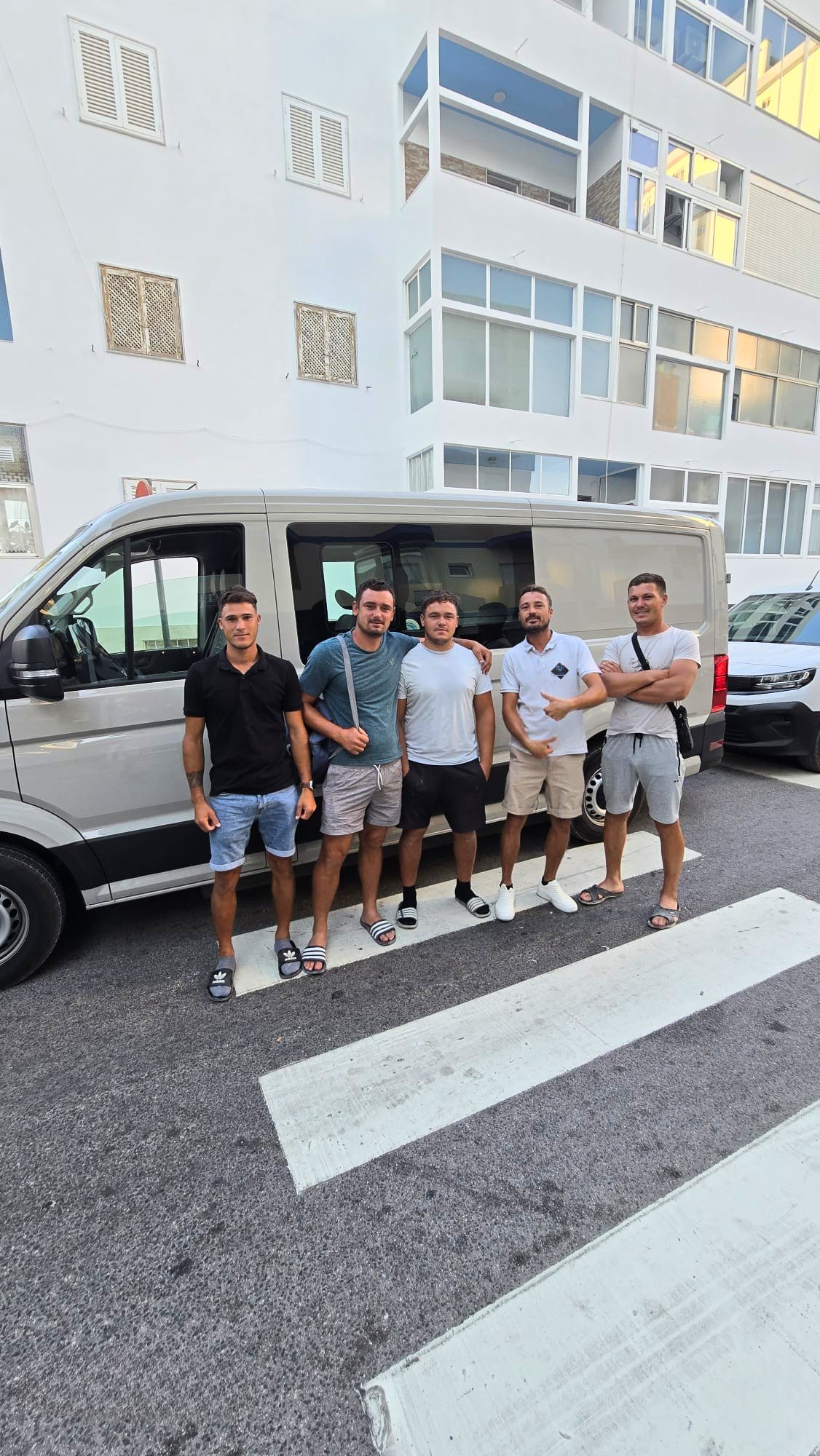 Equipa da Progrestiles numa obra